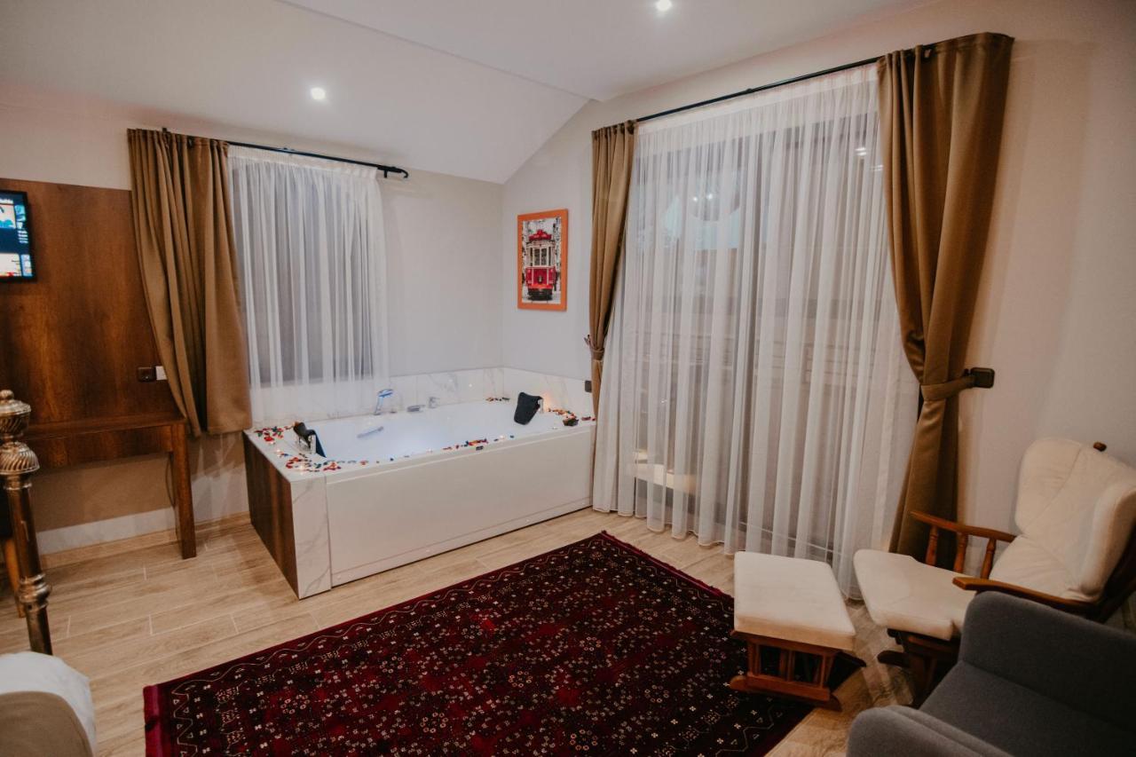 Copper House Apartment